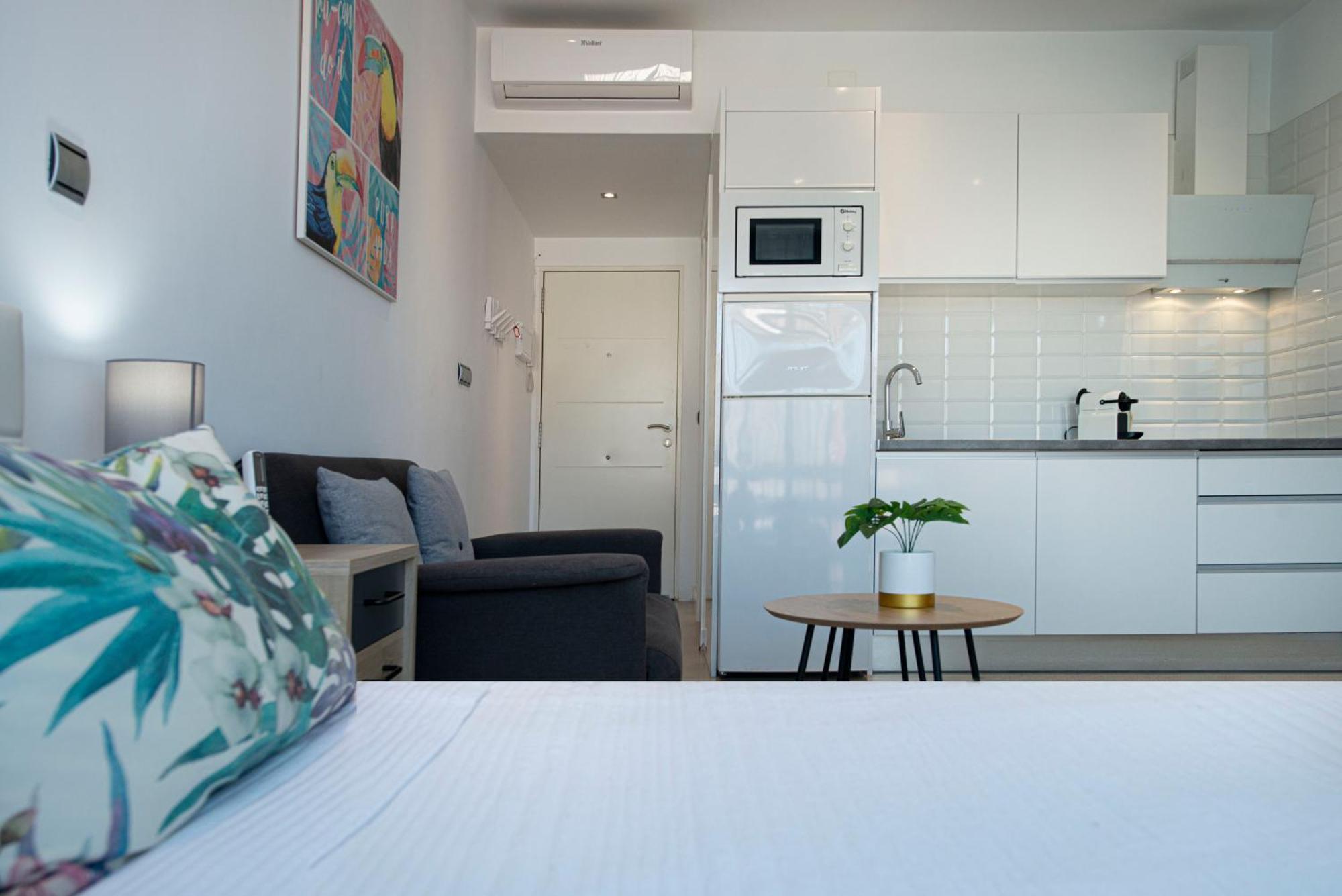 Estudio En Torremolinos Con Piscina Екстер'єр фото